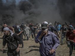 Este lunes 55 palestinos murieron en la frontera con la Franja de Gaza tras disturbios y manifestaciones contra la inauguración de la embajada de Estados Unidos en Jerusalén.  EFE / M. Saber
