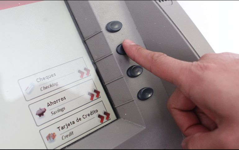 Miles de usuarios reportaron fallas en las aplicaciones de diferentes bancos. EL INFORMADOR / ARCHIVO