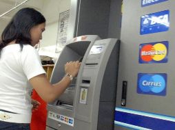 Esto no significa que no se pagará el sueldo, sino que estará lento en las primeras horas de la mañana. NTX / ARCHIVO