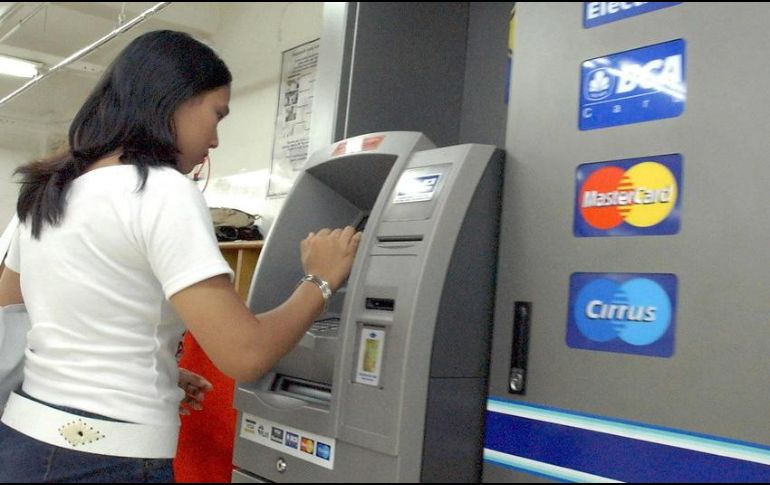 Esto no significa que no se pagará el sueldo, sino que estará lento en las primeras horas de la mañana. NTX / ARCHIVO