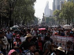 Alrededor de las 11:30 horas de este martes, los maestros comenzaron a marchar sobre Paseo de la Reforma. SUN / ARCHIVO
