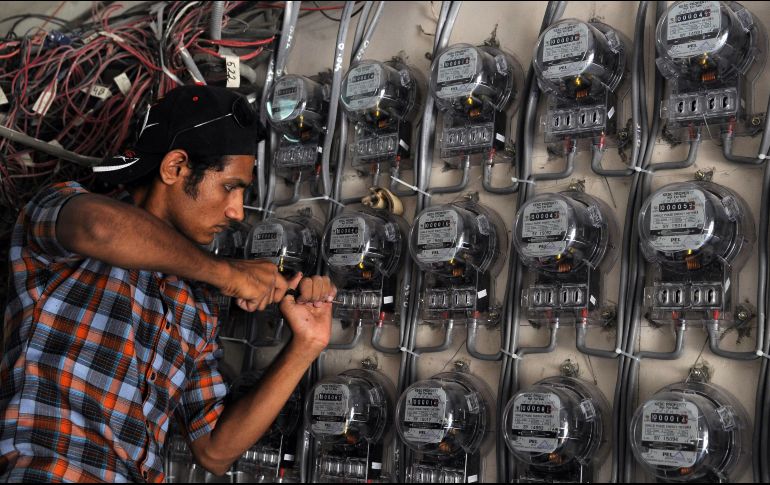 Un equipo técnico acudió a la planta para reparar la avería, lo que calculan llevará entre cuatro y cinco horas. AFP/ARCHIVO
