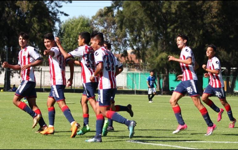 El Clásico tapatío en la final en la categoría Sub-15 entre el Atlas y el Guadalajara será este viernes a las 10 de la mañana. TWITTER / @Chivas