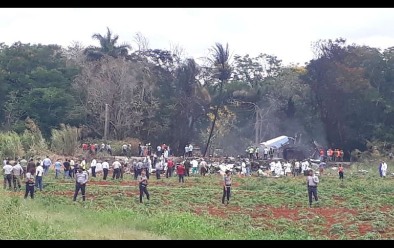 Los restos del avión quedaron sobre un campo de cultivo. AP/A. Rodríguez