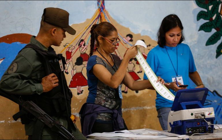 Expertos proyectaron una participación de 42% que, con la extensión de la votación, subiría a 48%. EFE/ C. Hernández