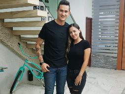 Raúl Gudiño y su esposa Alejandra Román se encuentran de vacaciones en la ciudad, tras finalizar la temporada del arquero en Europa. EL INFORMADOR/A. Ramírez
