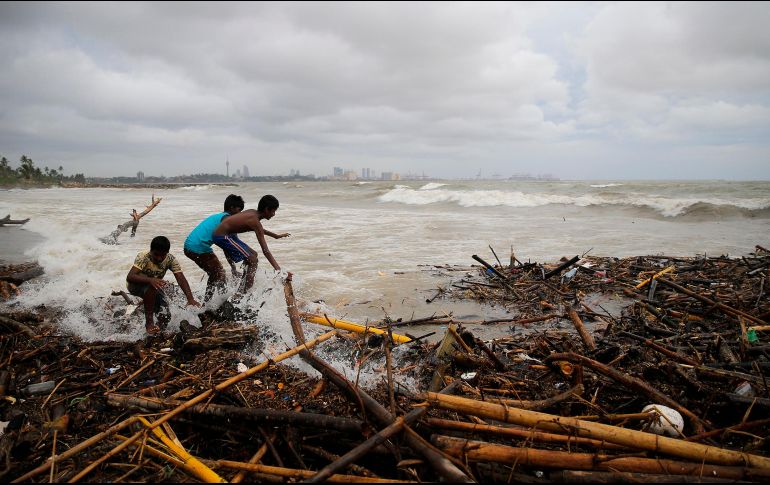 Los efectos del monzón se sienten sobre todo en la mitad sur del país. AP/E. Jayawardena