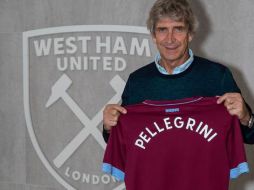 El entrenador, de 64 años, firmó un contrato de tres años tras abandonar su puesto en el Hebei China Fortune. ESPECIAL/West Ham