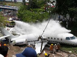 El jet ejecutivo procedía de Austin, Texas, al parecer con un grupo de empresarios estadounidenses. AP/ F. Antonio