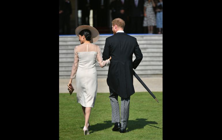 Más de seis mil personas de organizaciones benéficas apoyadas por el príncipe Carlos y su esposa Camila, la duquesa de Cornualles, se dieron cita en este evento.