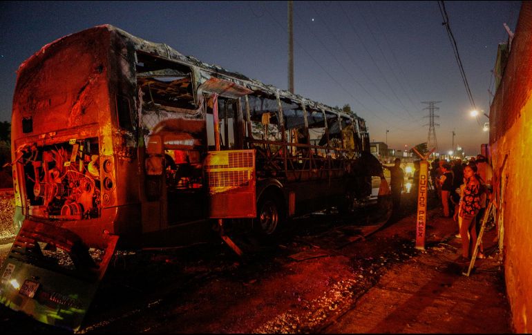 El lunes se caracterizó por una violenta jornada que derivó en bloqueos luego del ataque contra el exfiscal, Nájera. EL INFORMADOR / G. Gallo