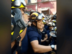 Ismael Figueroa, candidato a una diputación local por el distrito 11, convocó a todos los bomberos para realizar una protesta afuera de la ALDF. YOUTUBE / El Big Data Mx
