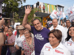 Se explicó que previo a su registro como candidato al gobierno, Blanco ya tenía acreditada la existencia de diez años de residencia. TWITTER / @cuauhtemocb10