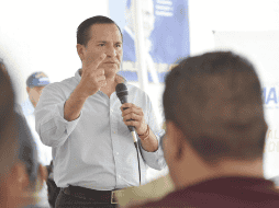 Almaguer propuso colocar cámaras de video vigilancia, luminarias y botones de pánico en los 934 parabuses de la ciudad. TWITTER / @ealmaguerr