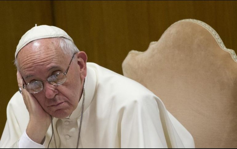 También reconoce que existen dificultades en las parejas, problemas con los hijos, discusiones, pero subraya que lo importante es que se mantengan unidos y los superen juntos. AP / ARCHIVO