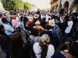 Alfaro reiteró que de ganar la gubernatura entregará a la Secretaría de Salud el helicóptero que tiene asignado el titular del Poder Ejecutivo. TWITTER/ @EnriqueAlfaroR