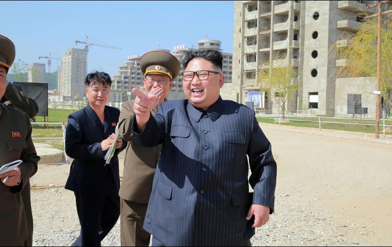 Kim Jong-Un y Moon Jae-In se reunieron una vez más de manera sorpresiva. AFP / ESPECIAL