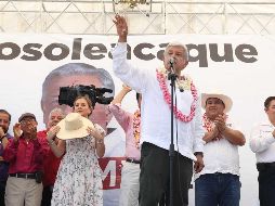 López Obrador cedió espacio de su evento de campaña para que Gutiérrez Müller expresara que quiere ser la esposa de un Presidente que haga grandes cosas por México. SUN / V. Rosas