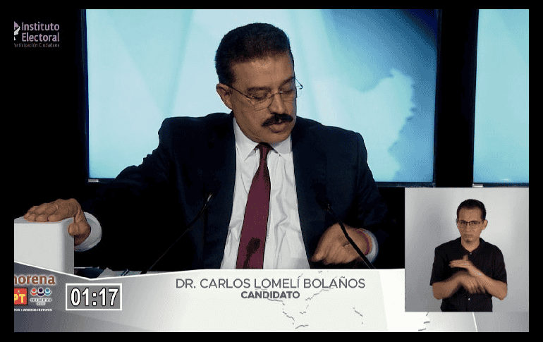 El abanderado de Morena dijo que su propuesta es marcar un ahorro de 300 milloines de pesos en el ámbito de gasto público.  ESPECIAL