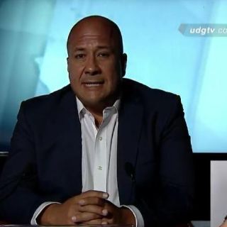 Alfaro responde a ataques con tema de Juan Gabriel