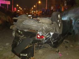 Aspecto del vehículo luego del impacto recibido. ESPECIAL / UEPCB