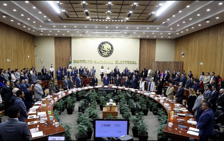 En sesión el Consejo General del INE aprobó sancionar con 739 mil pesos a 