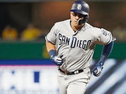 En ritmo. Aunque no conectó cuadrangular, Christian Villanueva sigue encontrando la bola con los Padres. AP