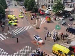 Captura de video que muestra la movilización en el sitio donde ocurrió el ataque. AP