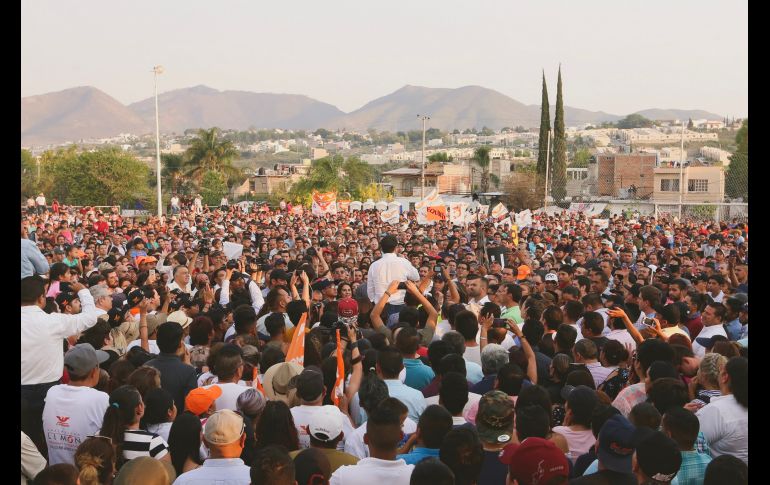 Revertir gasolinazo sería la primera lucha de Clemente Castañeda en el Senado