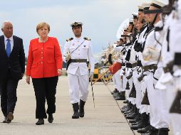 Merkel fue recibida por el primer ministro Antonio Costa. EFE / M. Arujo