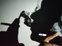 Seis de cada 10 personas prueban los primeros cigarros antes de obtener la mayoría de edad y entre los principales motivos está la curiosidad. NTX / ARCHIVO