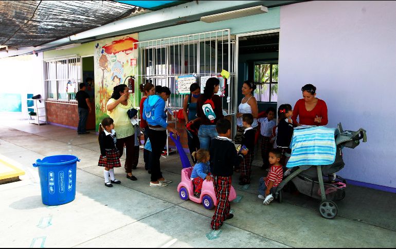 El pequeño voceó inocentemente su 