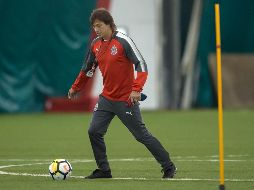 Almeyda llegó a Chivas envuelto en polémica en septiembre de 2015, y de la misma manera se va. MEXSPORT/ARCHIVO