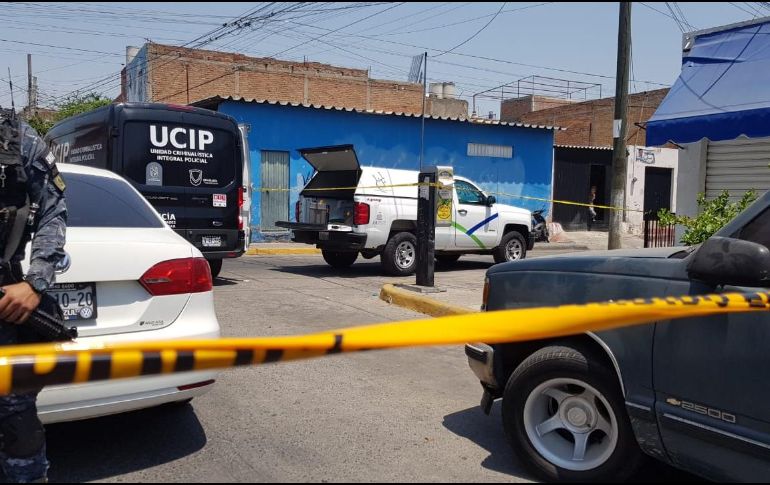 En el lugar se hallaron alrededor de 20 casquillos calibre 9 milímetros. EL INFORMADOR /