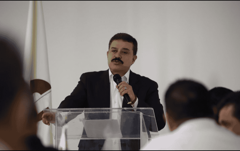 En la Canaco, Lomelí propuso garantizar el acceso a la educación a todos los jóvenes. TWITTER / @DrCarlosLomeli