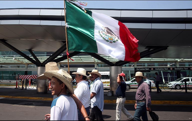 Para evitar contratiempos, se recomienda arribar al aeropuerto mediante el Periférico Nuevo o Camino al Zapote.  EL INFORMADOR/ ARCHIVO