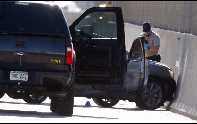 El conductor abrió fuego en la Interestatal 25 poco antes de las 3 a.m. del viernes. AP / D. Zalubowski