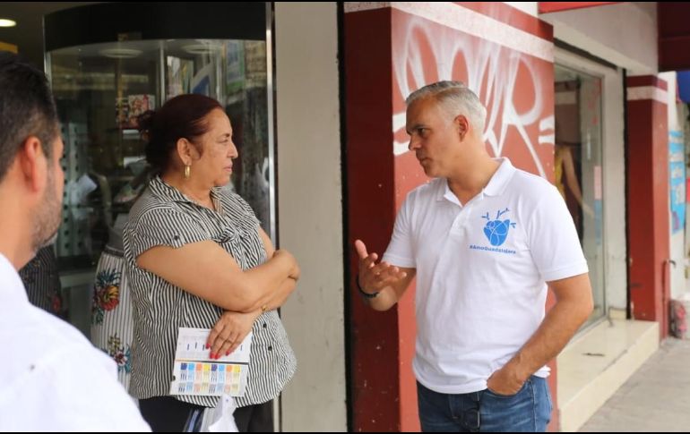 Zárate propuso la creación de un área especializada de atención a las mujeres en la comisaría del municipio. TWITTER / @MiguelZarateH