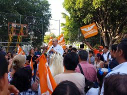 Del Toro se reunió con vecinos de la colonia Beatriz Hernández. TWITTER / @DelToroIsmael