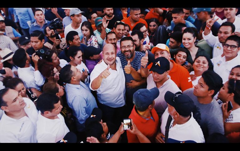  Alfaro afirmó que, de ganar la elección, gobernará “con los pies en el suelo”. FACEBOOK/EnriqueAlfaroR