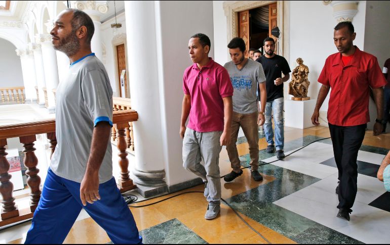 Los beneficiarios de estas medidas serán trasladados, igual que los 39 liberados ayer, a una sede de la Cancillería venezolana en Caracas. AP/ A. Cubillos