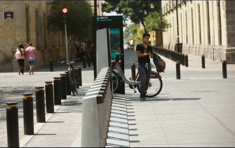 Con el éxito del programa MiBici, es común encontrar estaciones con muy pocos velocípedos disponibles. EL INFORMADOR/F. Atilano
