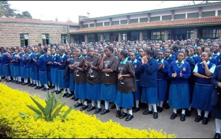 Los padres de las alumnas lamentan que el colegio no les informó de nada de lo sucedido y que han tenido que enterarse por la prensa y las redes sociales. TWITTER