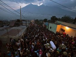 El Sumo Pontífice envía sus oraciones por todos los que sufren las consecuencias del desastre natural, informan en mensaje dirigido al nuncio apostólico en Guatemala. AP / S. Billy