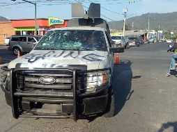 Las agresiones ocurrieron cuando personal naval realizaba un recorrido en Ciudad Guzmán, cuando al menos un centenar de personas los atacaron. ESPECIAL