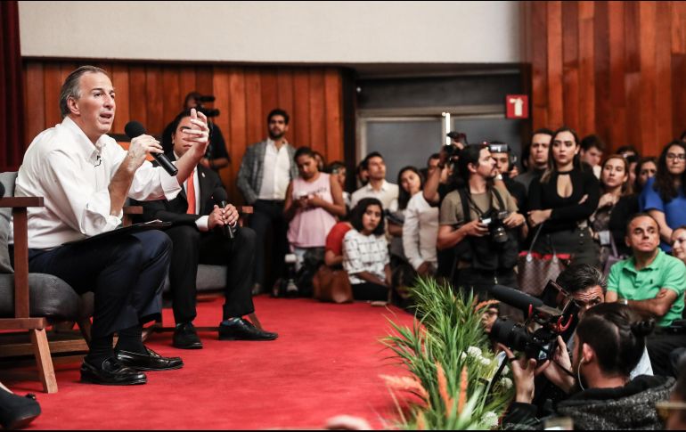 Meade afirmó que a los países que apuestan por la educación les va mejor. SUN / G. Espinosa