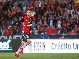 ¿A rayas? Brayan Garnica (foto) y Jaime Gómez serían incorporaciones para el Guadalajara de cara al Apertura 2018; Atlas y Gallos ofrecieron a estos jugadores al Rebaño. MEXSPORT