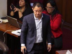 El legislador peruano Kenji Fujimori asiste a una sesión en el pleno del congreso en Lima. EFE/E. Arias