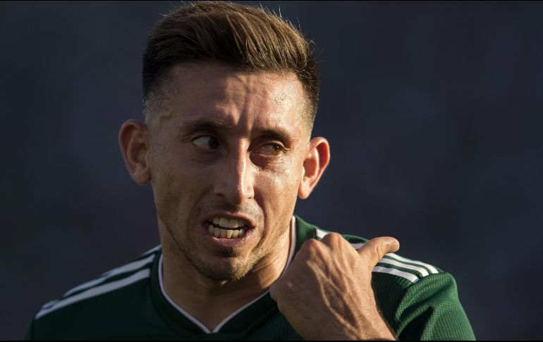 Con memes, invitan a los fanáticos del futbol a una cita en la que piden que la esposa del jugador lo perdone y pueda jugar con la Selección el Mundial de Rusia. MEXSPORT / ARCHIVO