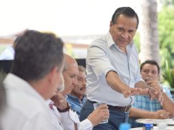 Eduardo Almaguer, candidato a la presidencia de Guadalajara por el PRI, se reunió esta mañana en sesión privada con el Consejo de la Cámara de Comercio Delegación Centro Histórico. TWITTER/ @ealmaguerr